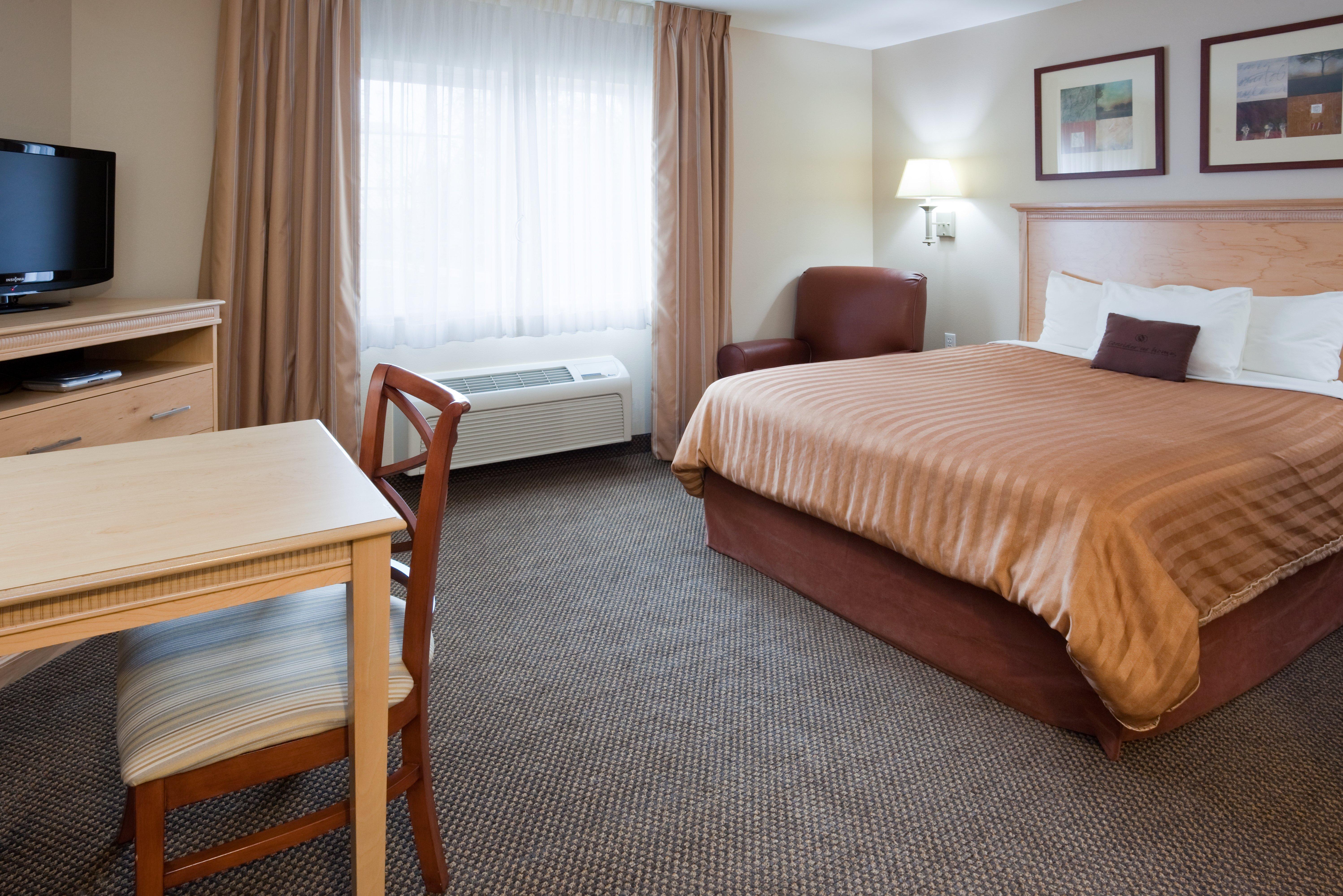 Candlewood Suites Milwaukee Brown Deer, An Ihg Hotel Esterno foto